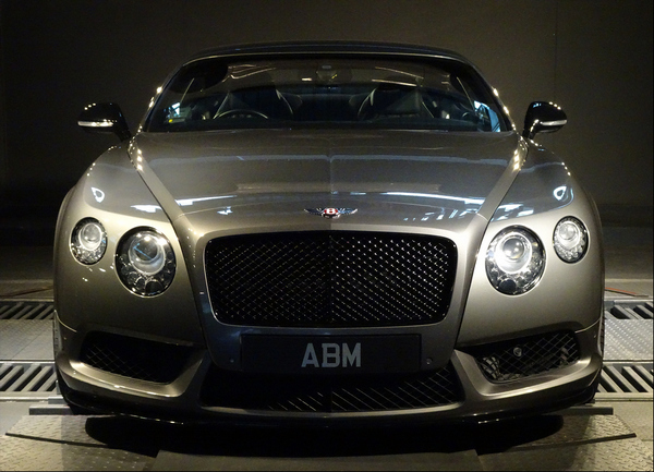 [SOLD] 2015 BENTLEY CONTINENTAL GT V8 S CONCOURS SERIES